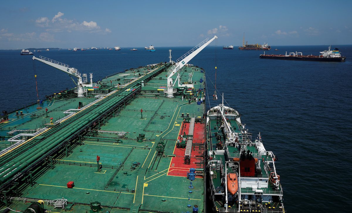 2019-07-24T231859Z_1227119737_RC1D27A57F20_RTRMADP_3_SINGAPORE-SHIPPING-OIL